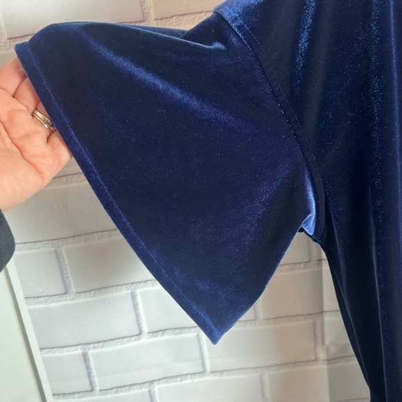 VINEYARD VINES Navy blue Velvet belted Romper/size XL - Picture 7 of 14